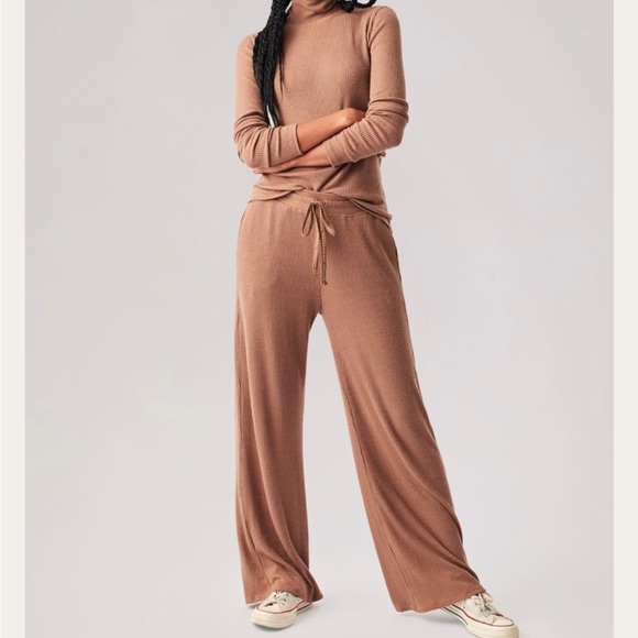 Faherty Pants - Faherty wide leg sweatpants Legend Rib Roscoe Pant S